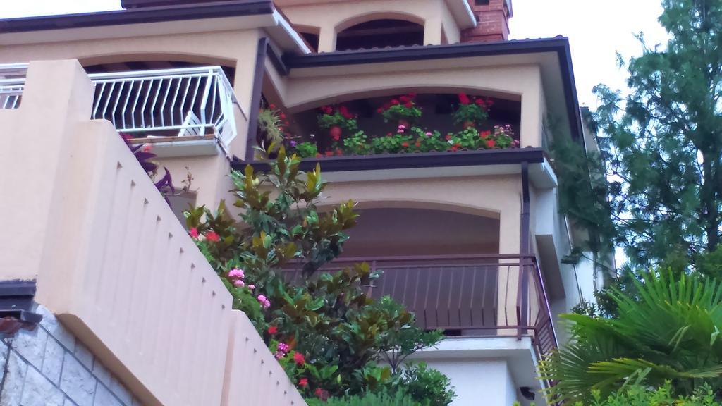 Apartments Silmare Rabac Exterior photo